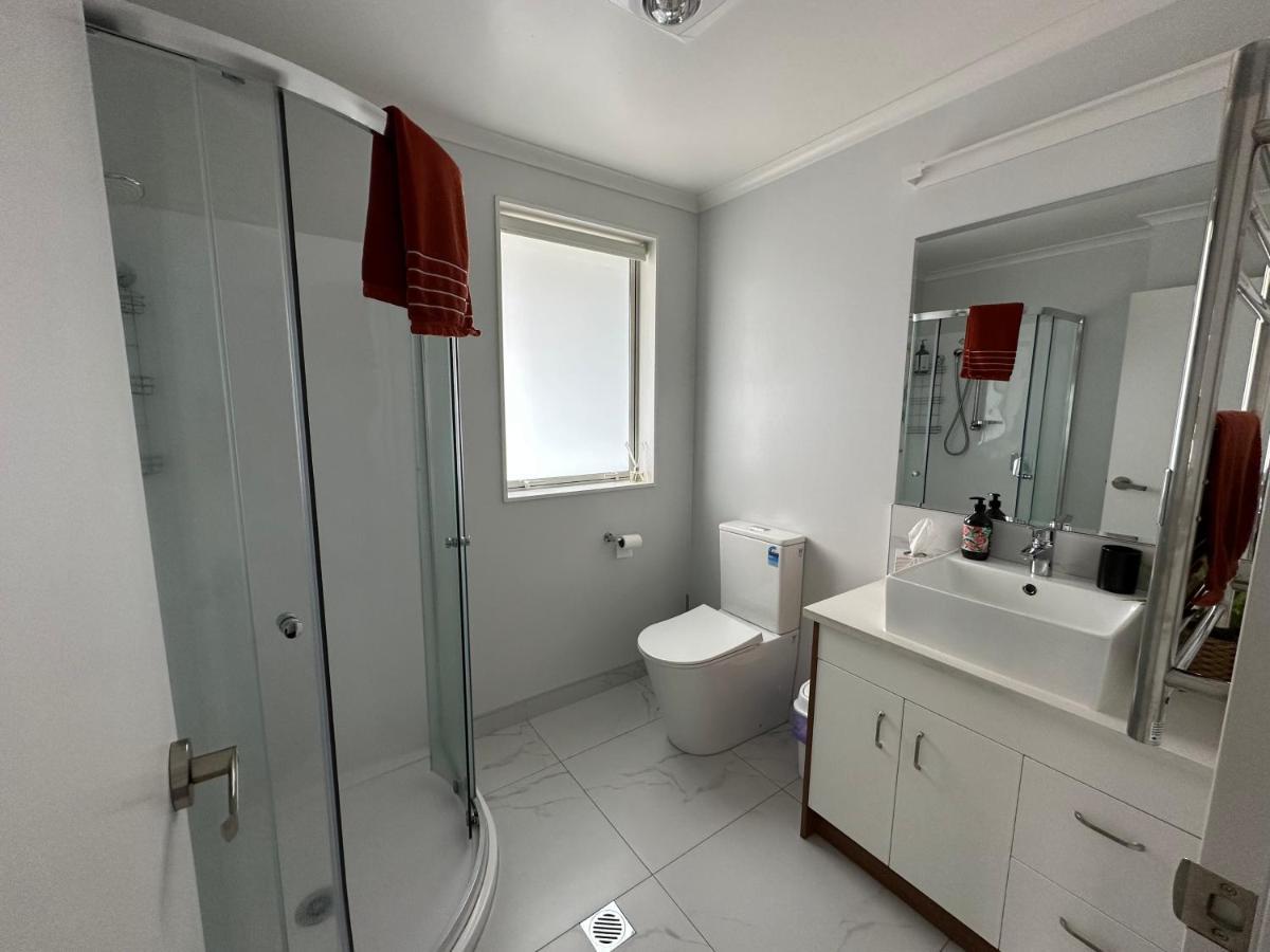 Cosy Self Contained 2 Bedroom Townhouse Hamilton Esterno foto